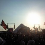 Kasabian on Pyramid with the sun setting behind...life is good!