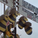 Which way to gate Bee?