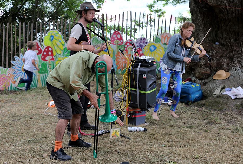 Sunday_Festival_006